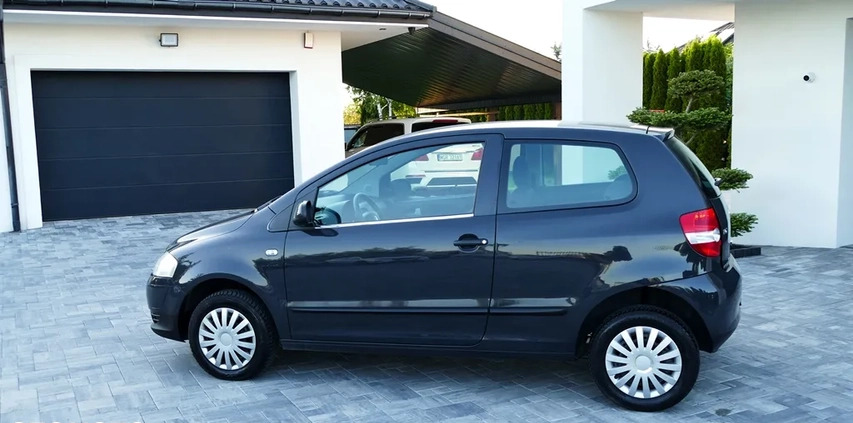 Volkswagen Fox cena 7500 przebieg: 185000, rok produkcji 2007 z Miłomłyn małe 407